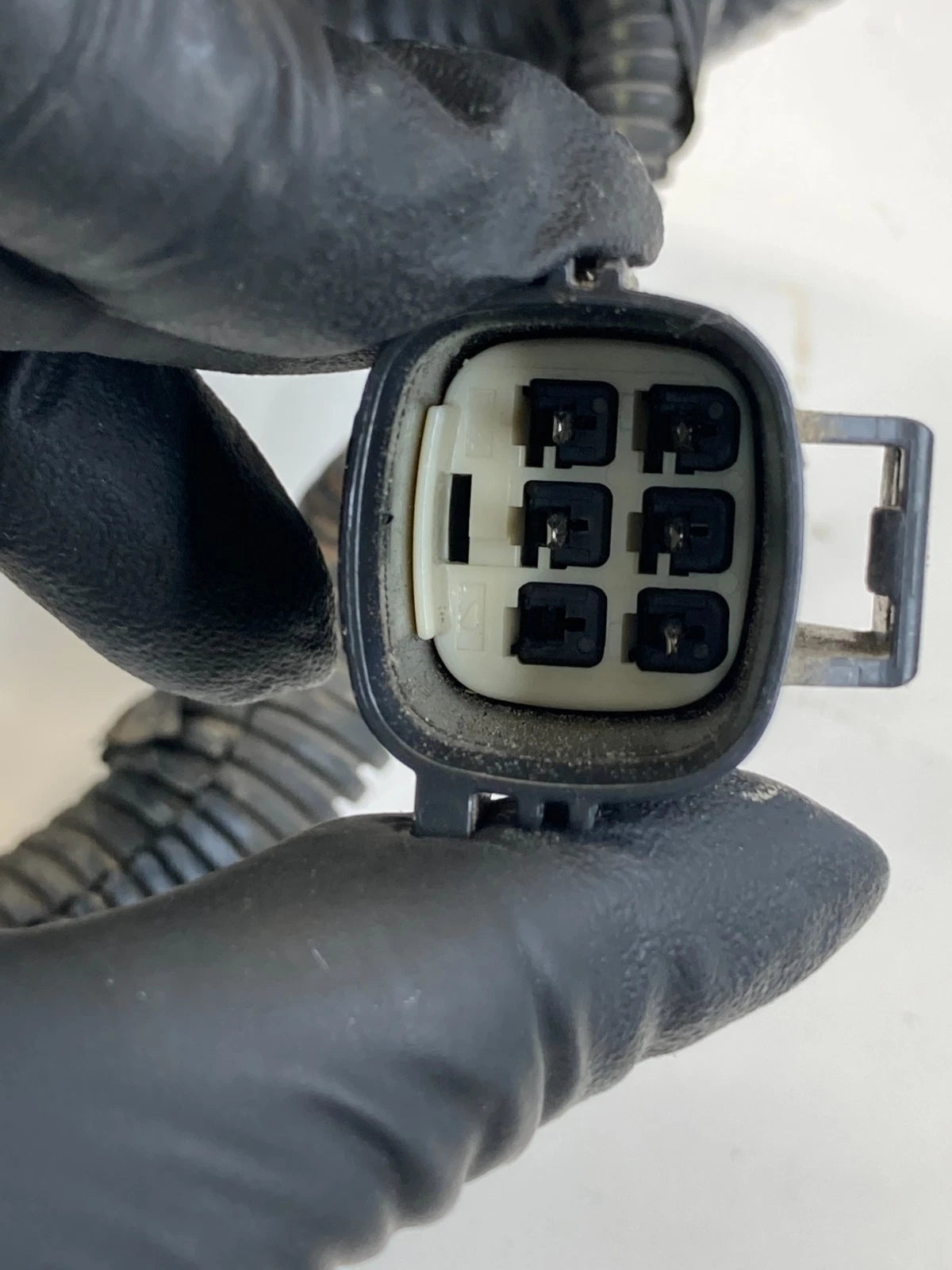 2014 FORD FOCUS HATCHBACK 2.0L A/T POWER DISTRIBUTION FUSEBOX DM5T14K733AC2