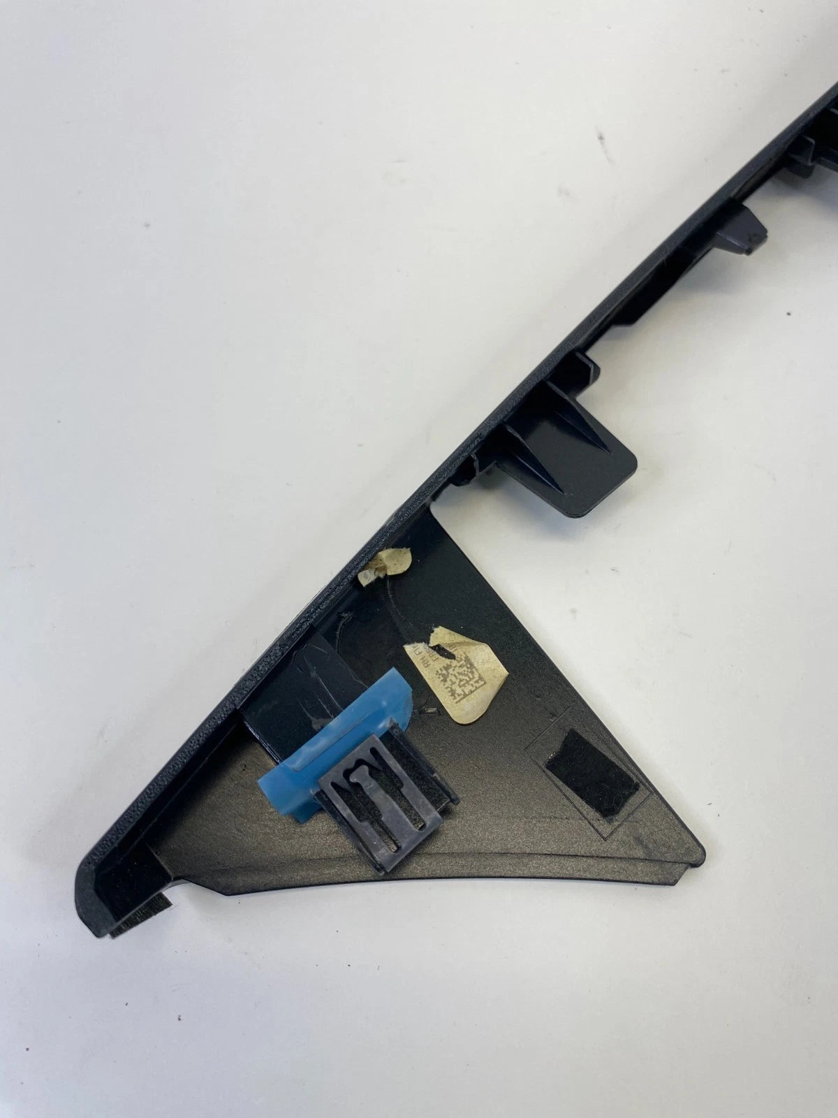 2016-2019 FORD INTERCEPTOR UTILITY CENTER DASH RIGHT SIDE TRIM BEZEL MOLDING OEM