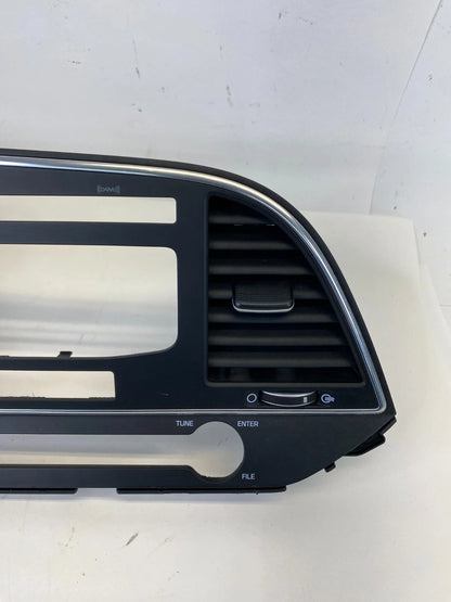 2017 2018 HYUNDAI ELANTRA CENTER DASH RADIO BEZEL TRIM W/ AIR VENT 84704-F3000