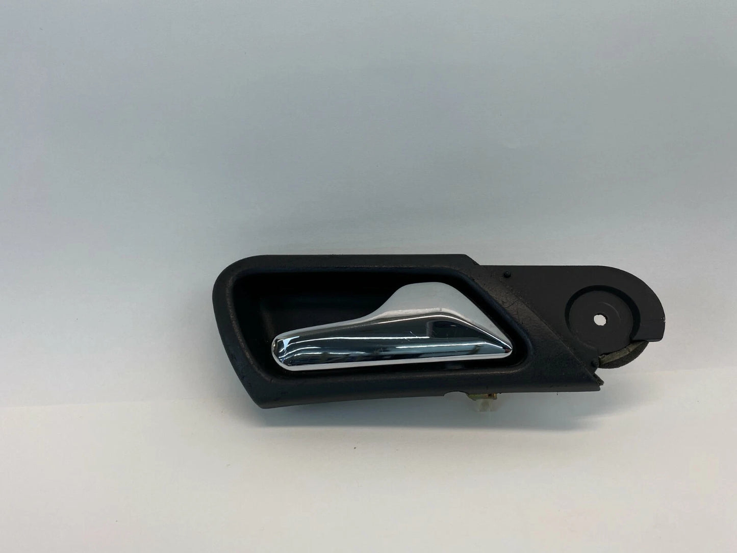 2006-2007 MERCEDES-BENZ C280 FRONT RIGHT SIDE PASSENGER INNER DOOR HANDLE OEM