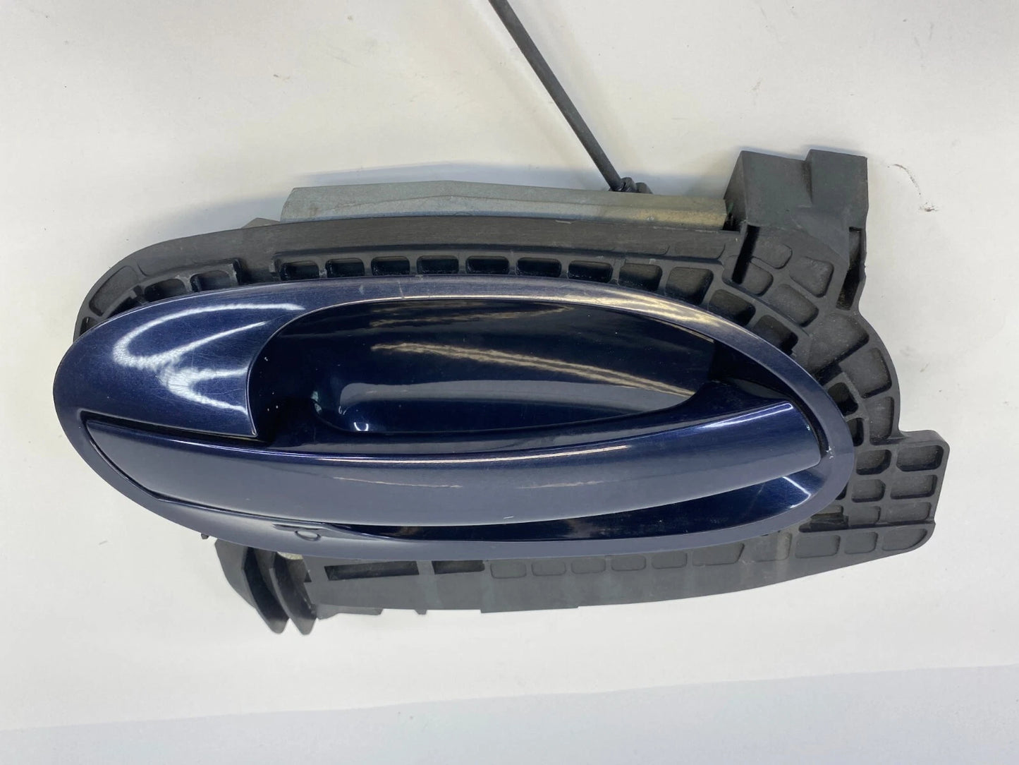 02-05 BMW 745I 745LI FRONT RIGHT PASSENGER SIDE EXTERIOR DOOR HANDLE 7013702 OEM
