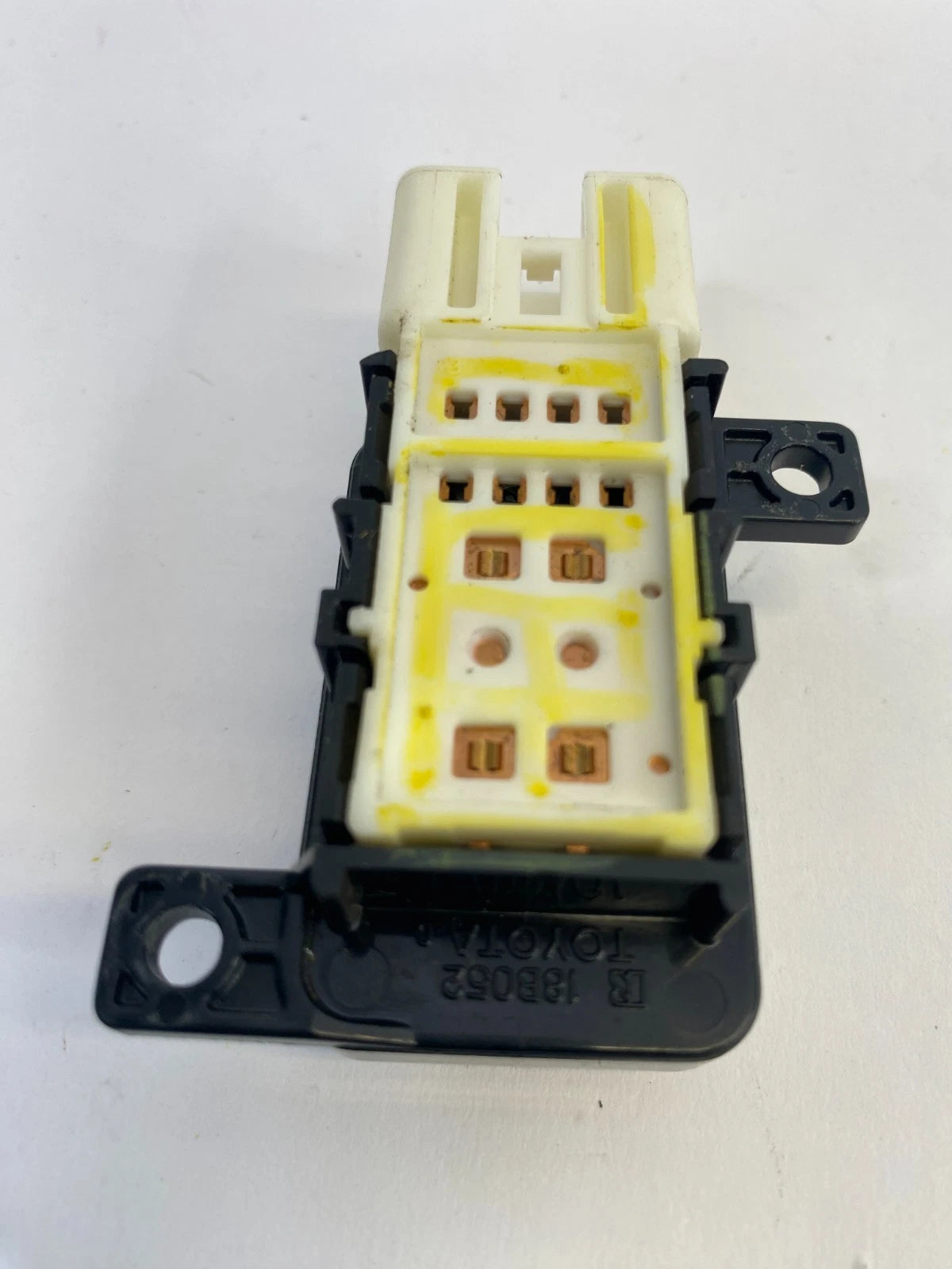 2009-2016 TOYOTA VENZA FRONT LEFT DRIVER SEAT LUMBAR SEAT SWITCH 18B052 OEM