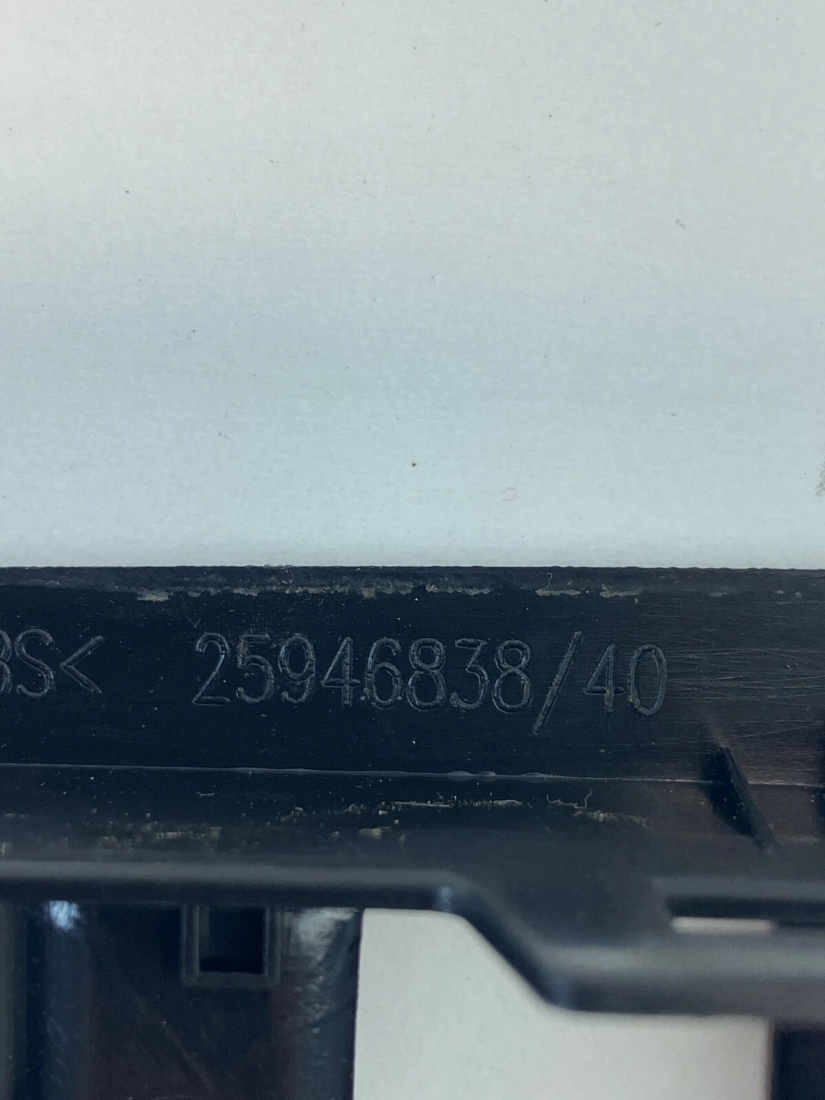 2010-2017 CHEVROLET EQUINOX FRONT LEFT MASTER POWER WINDOW SWITCH BEZEL TRIM