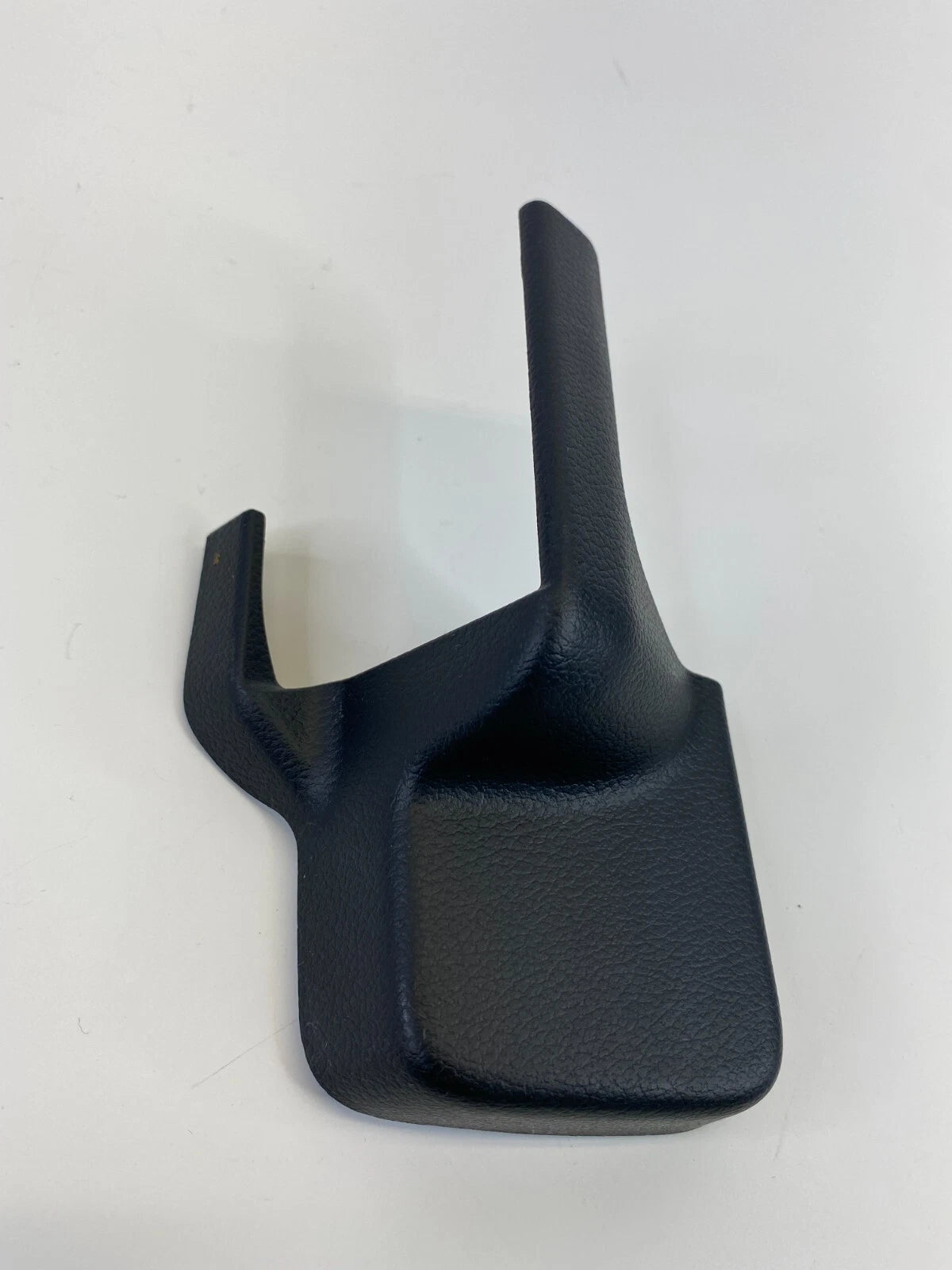 2010-2013 MAZDA 3 MAZDA3 REAR RIGHT SEAT TRACK REAR OUTER COVER CAP BBP357052