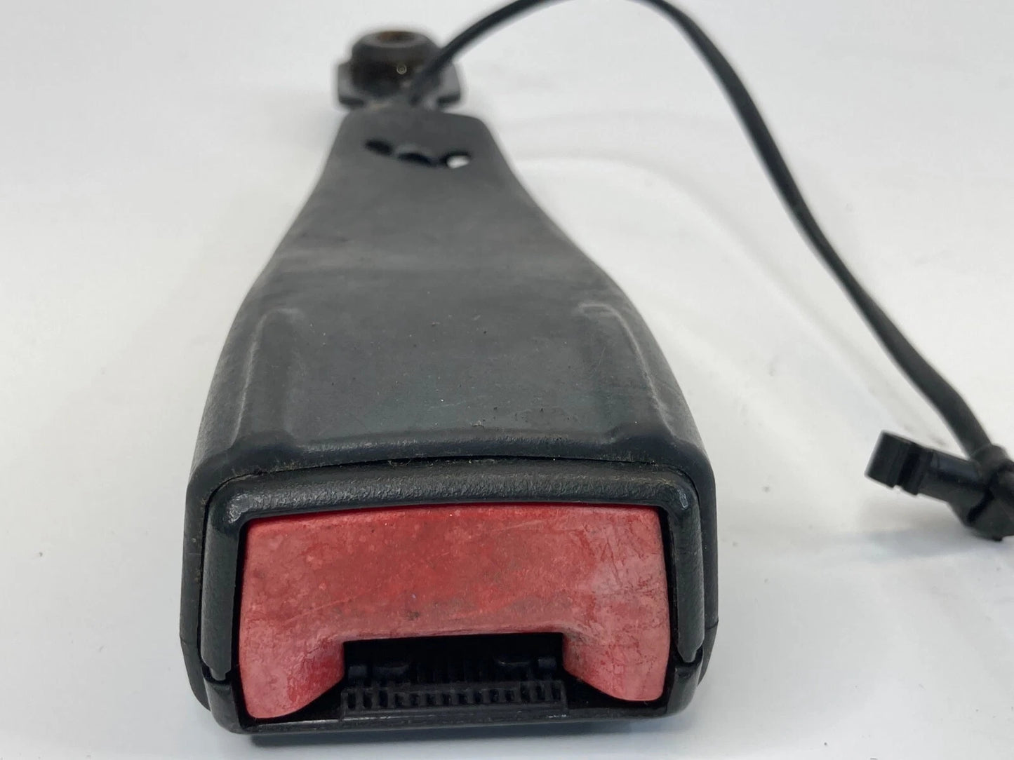 11-16 CHEVY CRUZE FRONT RIGHT PASSENGER SIDE SEAT BELT BUCKLE RECEIVER 618680800