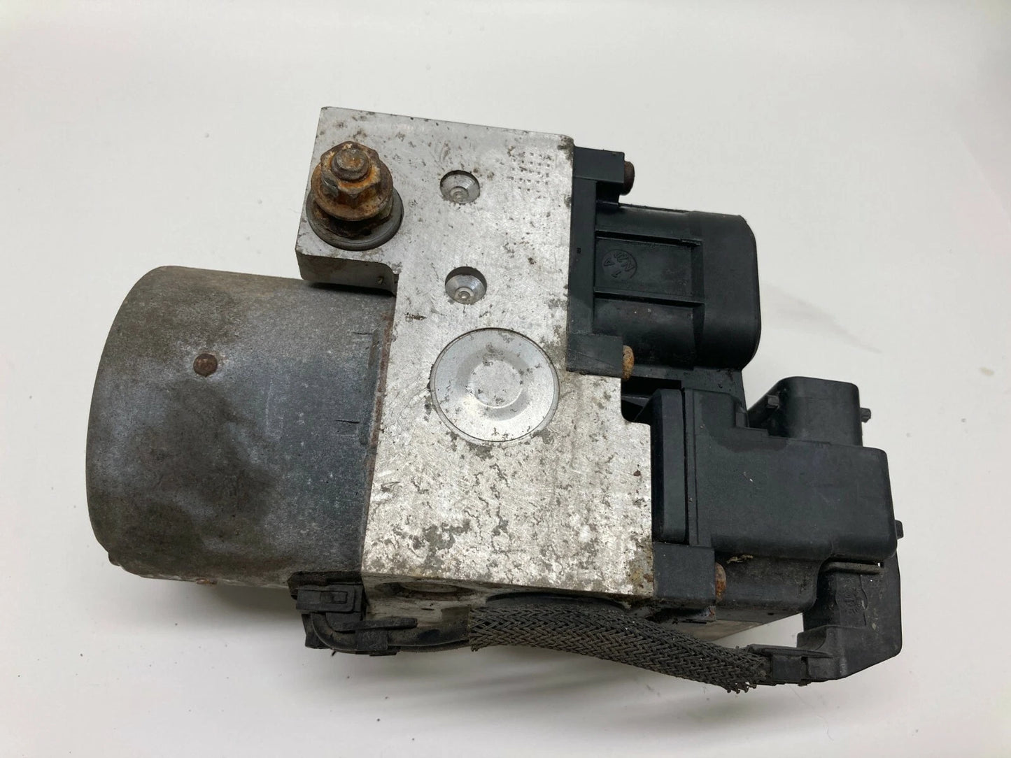 2000 2001 SUBARU LEGACY 2.5L ABS ANTI LOCK BRAKE PUMP CONTROL MODULE 27531AC05A