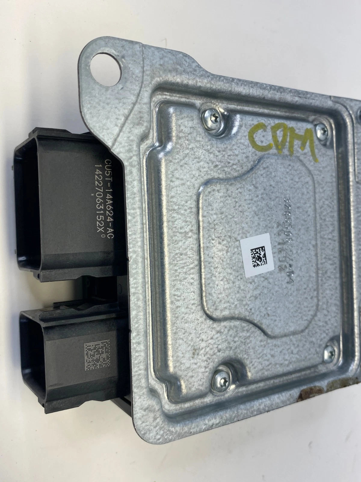 2014-2016 FORD ESCAPE OCCUPANT SENSOR RESTRAINT CONTROL MODULE FJ5T-14B321A OEM
