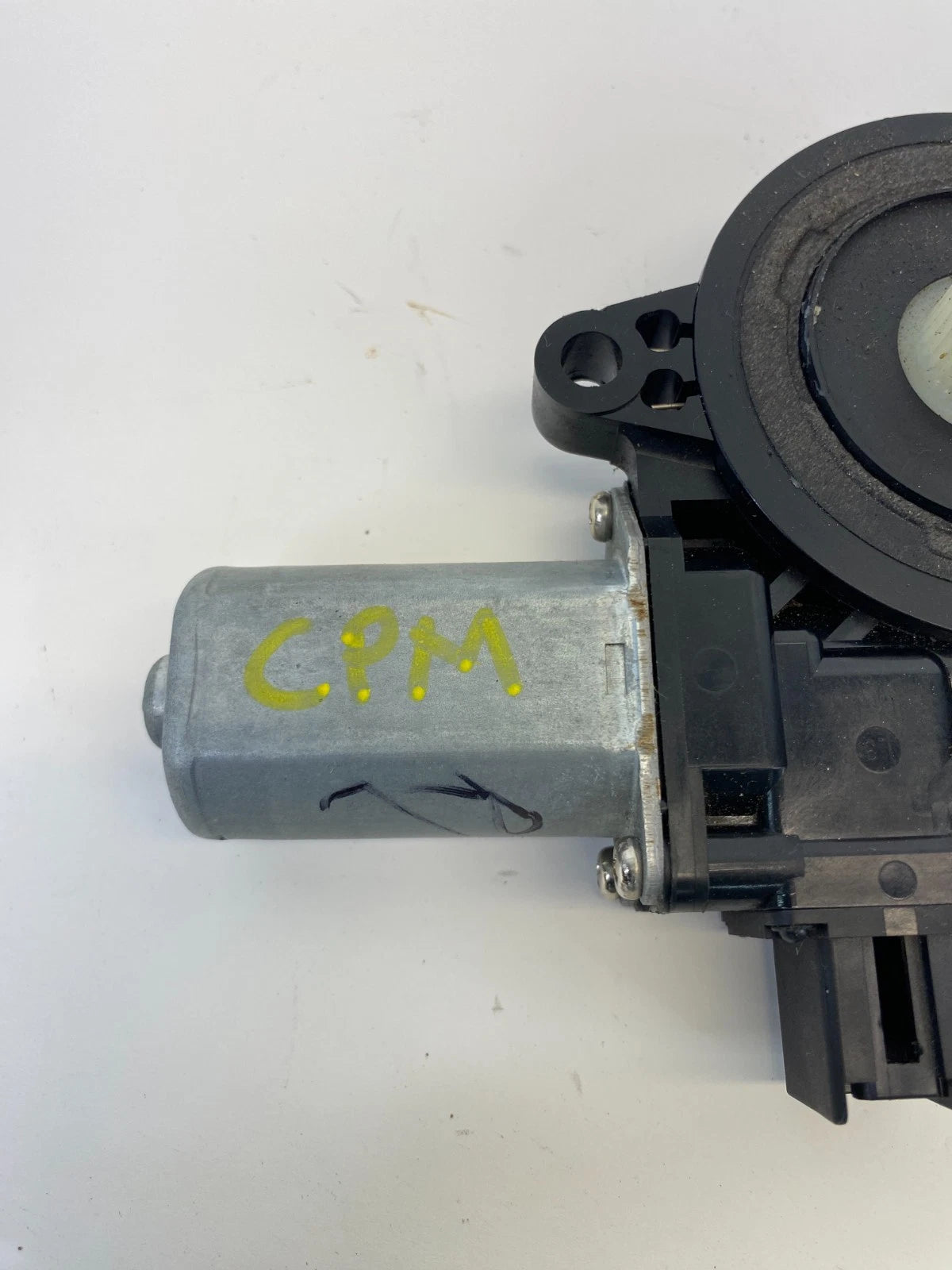 2010-2013 MAZDA 3 REAR LEFT BACK SIDE DOOR POWER WINDOW MOTOR D01G-59-58X OEM