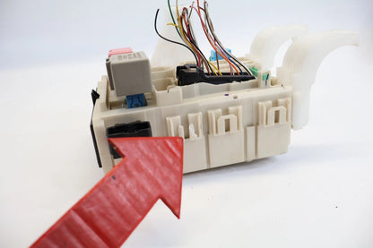 2004-2009 TOYOTA PRIUS 1.5L L4 INTERIOR DASH CABIN FUSE BOX RELAY 82730-47300