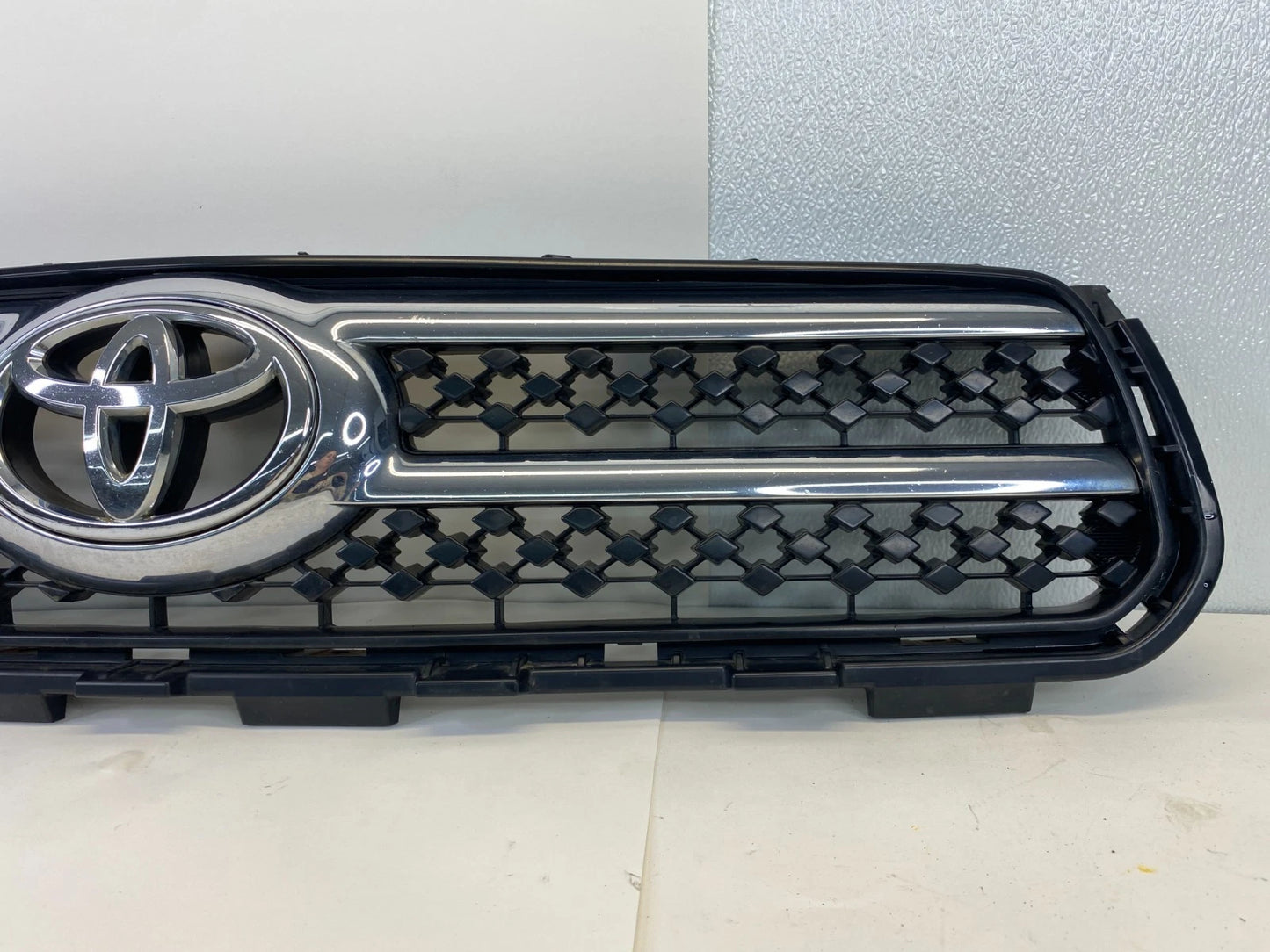 2006-2008 TOYOTA RAV4 FRONT UPPER BUMPER RADIATOR GRILLE CHROME OEM 53101-42190