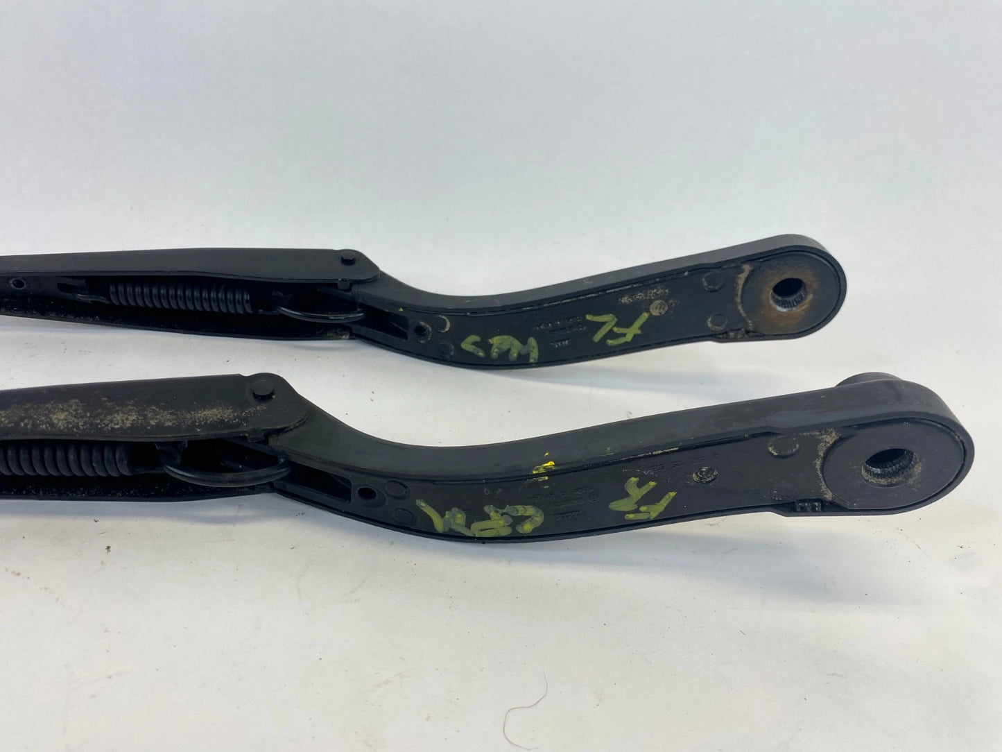 2010-2015 MERCEDES-BENZ GLK350 FRONT LEFT AND RIGHT WINDSHIELD WIPER ARM OEM