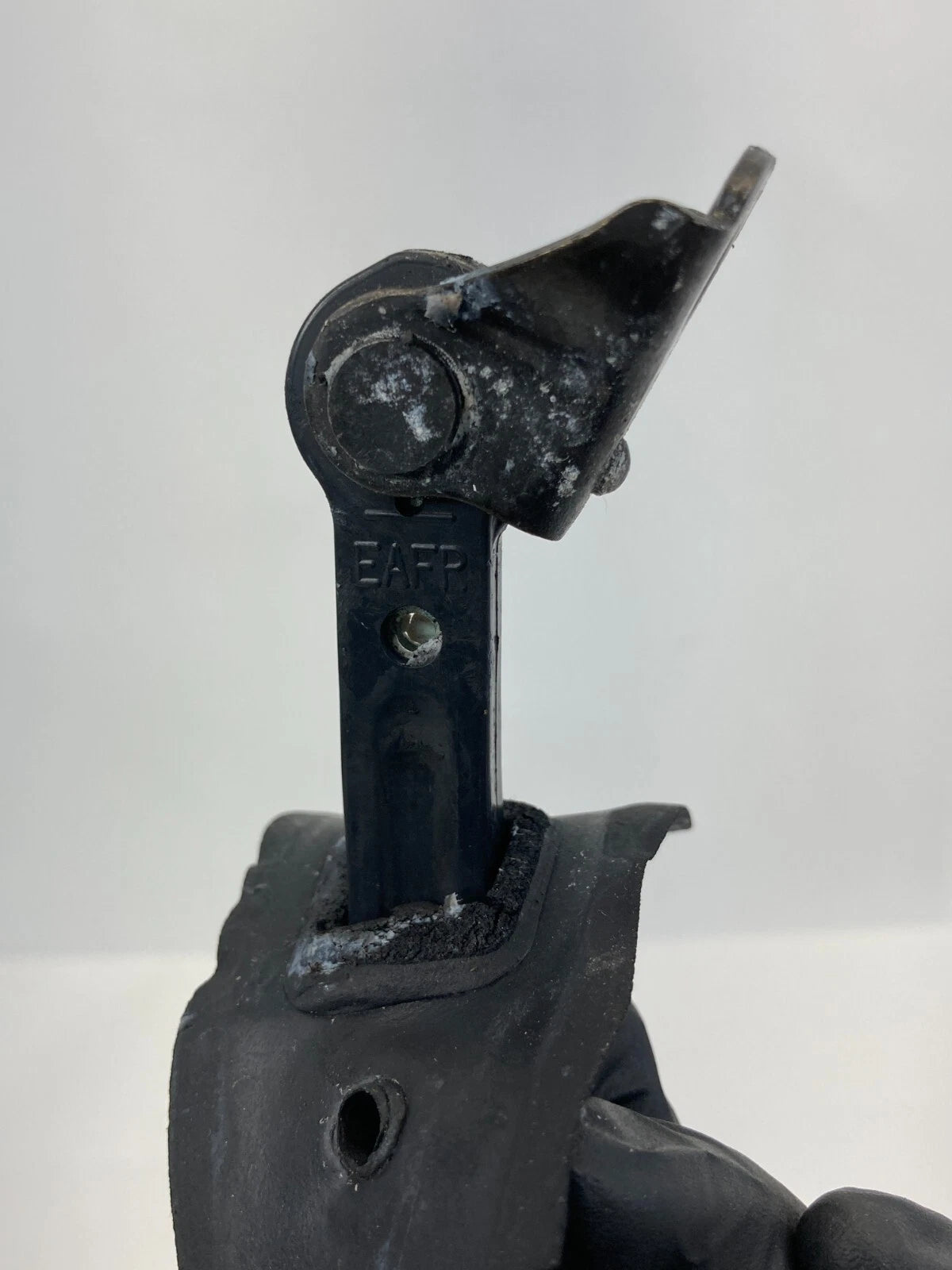 2004-2006 ACURA TL FRONT RIGHT SIDE DOOR CHECK STOP STOPPER DETENT OEM