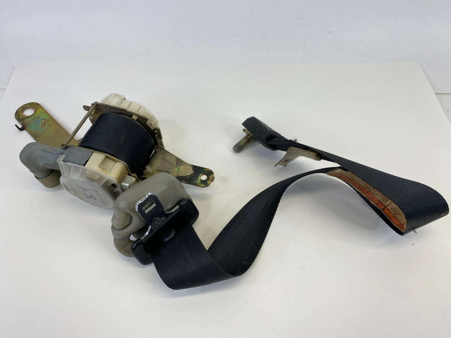 2005 2006 05 06 NISSAN ALTIMA FRONT RIGHT PASSENGER SIDE SEAT BELT RETRACTOR OEM