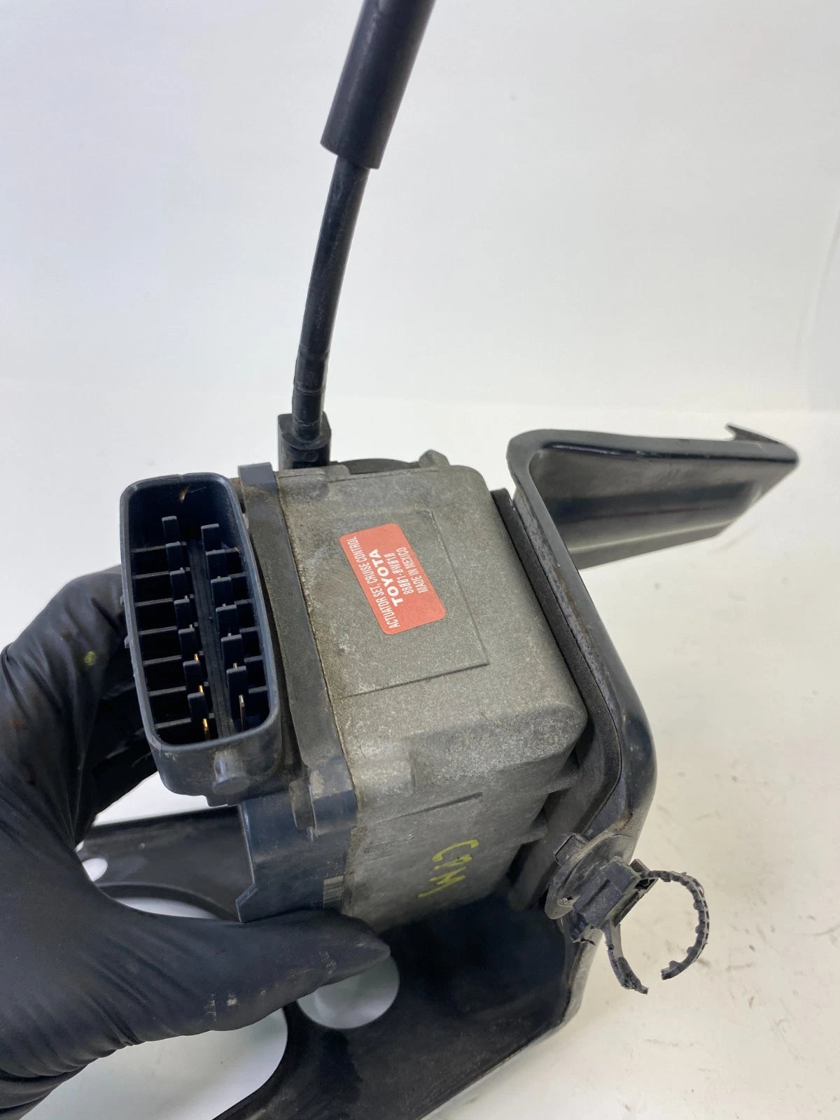 1997 1998 TOYOTA 4RUNNER CRUISE CONTROL MODULE ACTUATOR 88001-0W010 OEM