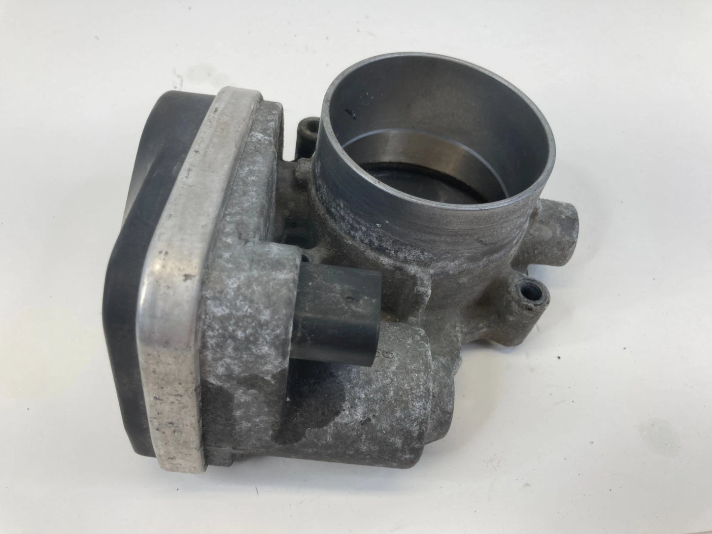 2009 2010 DODGE JOURNEY 2006-2010 CHARGER THROTTLE BODY 04861691AA OEM