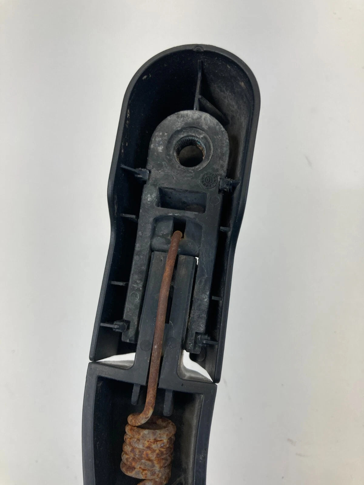 2008 2009 2010 2011 2012 JEEP LIBERTY REAR WINDSHIELD WIPER ARM W/ BLADE OEM