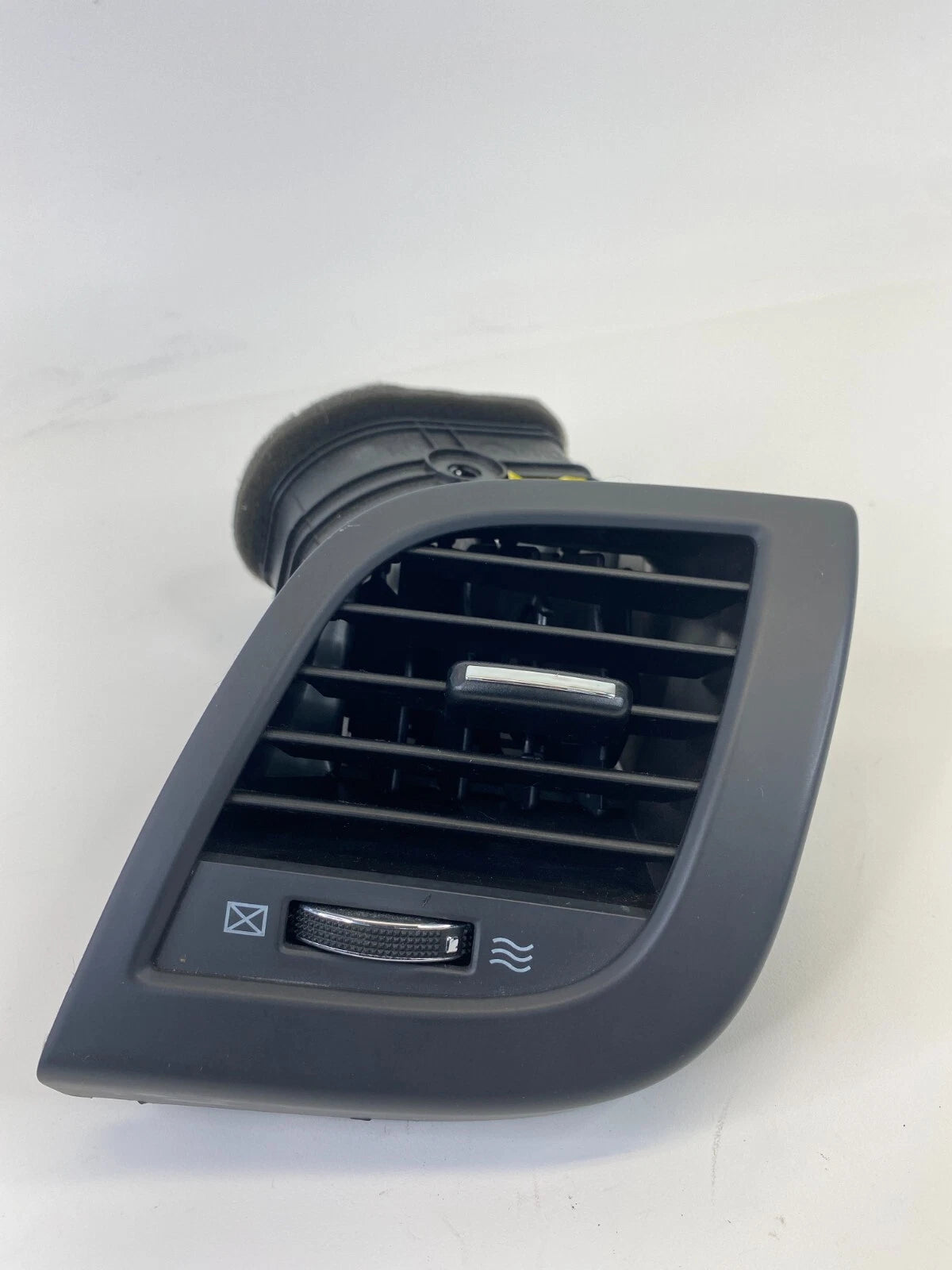 12-17 Hyundai Accent Dash Front Right Passenger A/C Air Vent 97480-1R000 OEM