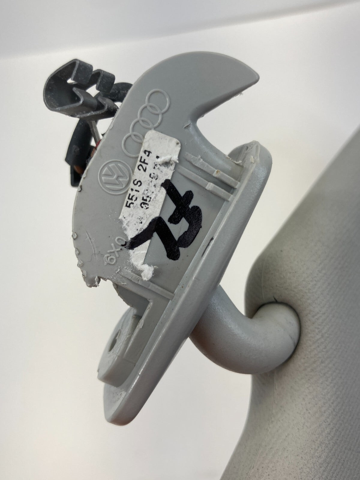 2001-2005 Volkswagen Beetle Left & Right Sunvisor Sun Visor Shade Set Pair OEM