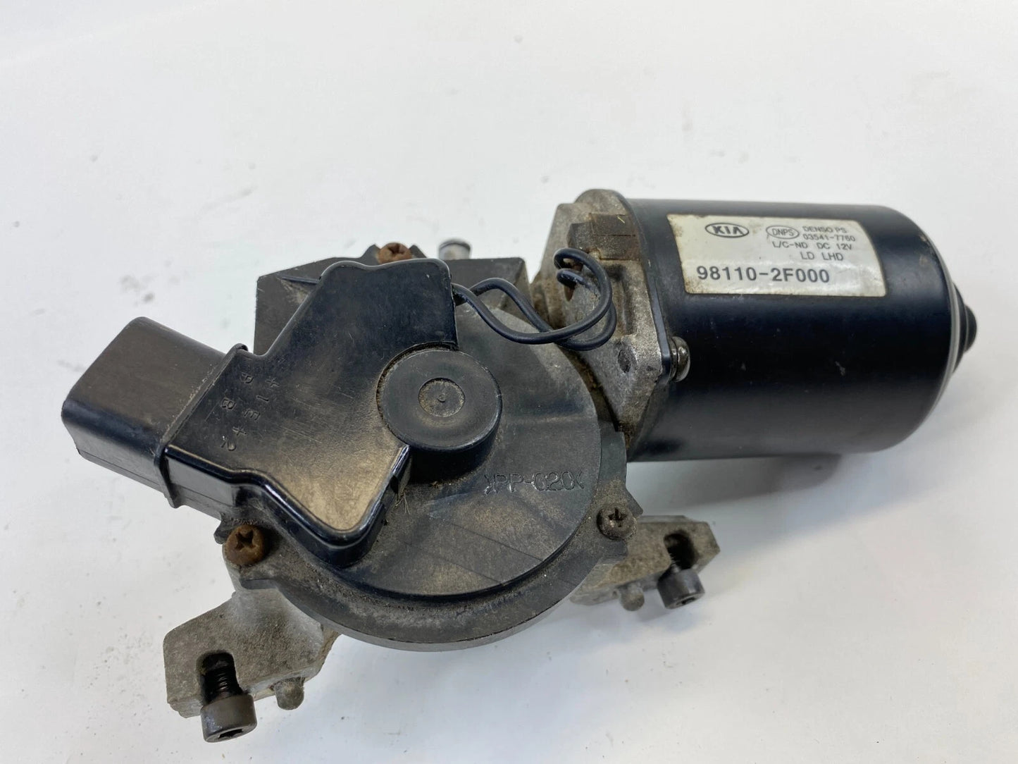 2004-2009 KIA SPECTRA FRONT WINDSHIELD POWER WIPER MOTOR ASSEMBLY 98110-2F000