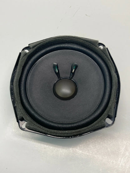 2005-2011 CADILLAC STS 2008-2015 CTS REAR RIGHT BACK SIDE DOOR SPEAKER AUDIO OEM
