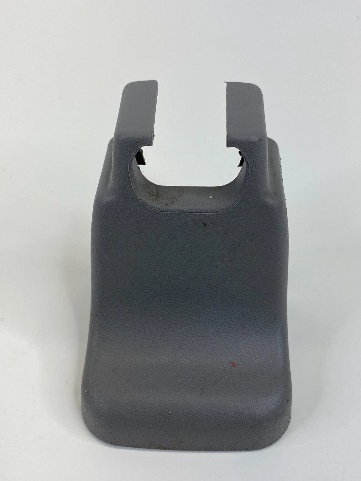 2005-2010 TOYOTA SIENNA FRONT SEAT TRACK END COVER 72157-AE030 OEM