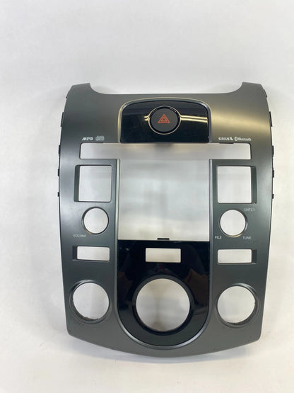 2010-2013 KIA FORTE RADIO DASH BEZEL TRIM CLIMATE CONTROL SURROUND COVER