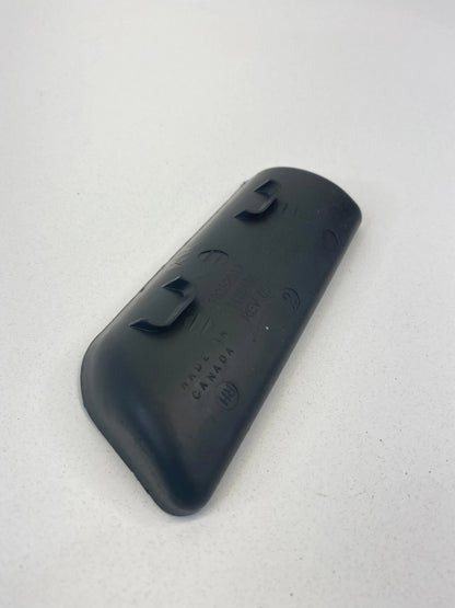 06-13 CHEVROLET IMPALA REAR RIGHT DOOR PANEL SCREW COVER CAP MAT TRIM 10352912