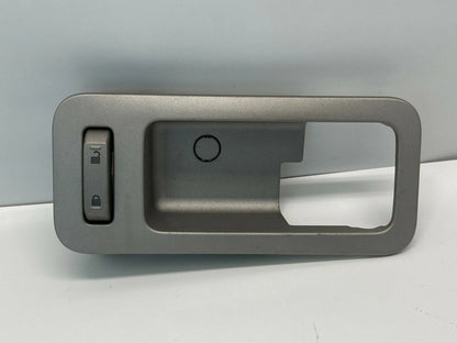 06 LINCOLN ZEPHYR FRONT RIGHT SIDE INNER DOOR HANDLE BEZEL TRIM 6H63-5422620-AEW