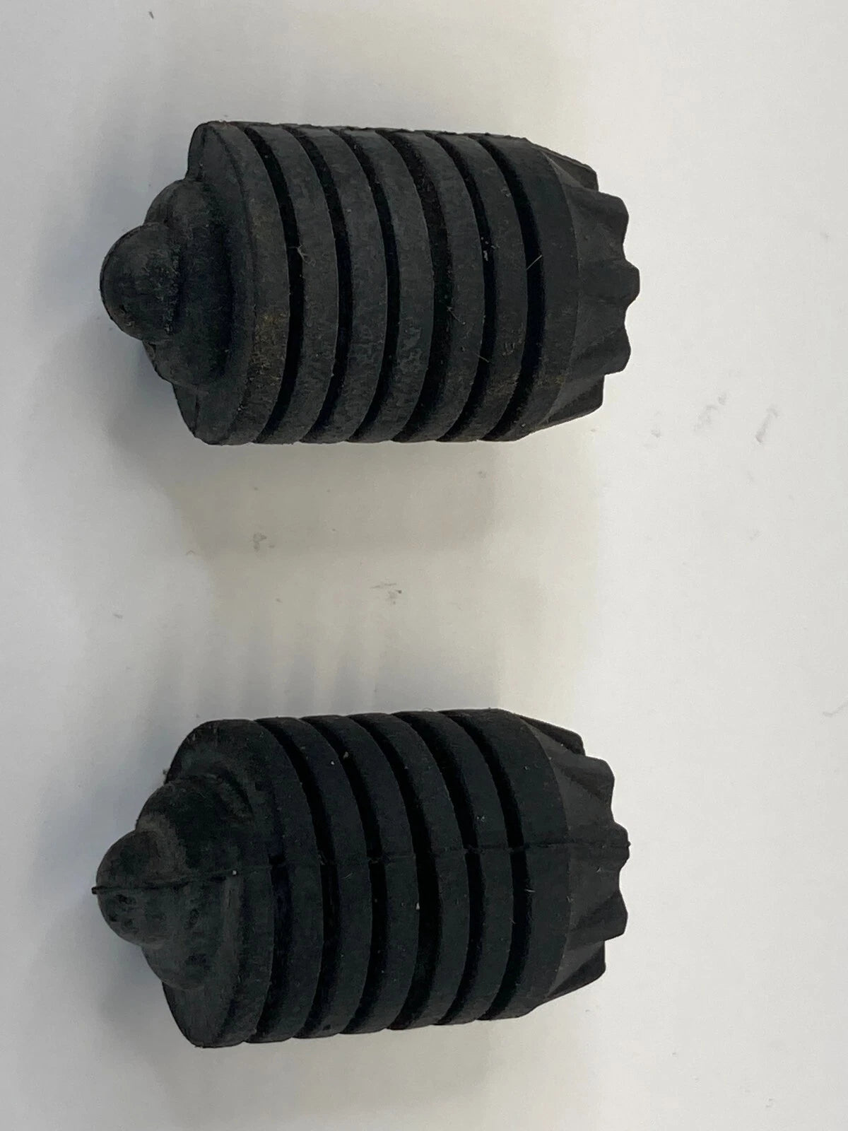 2002-2005 BMW 745I FRONT HOOD RUBBER CUSHION BUFFER STOPPER BUMPER SET PAIR OEM
