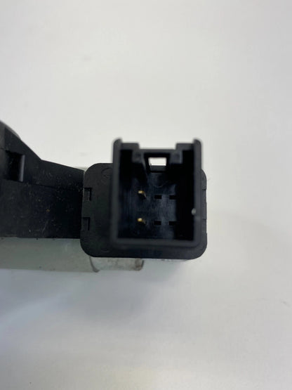 2003-2008 MAZDA 6 MAZDA6 FRONT RIGHT SIDE DOOR POWER WINDOW MOTOR GJ6A5858X OEM