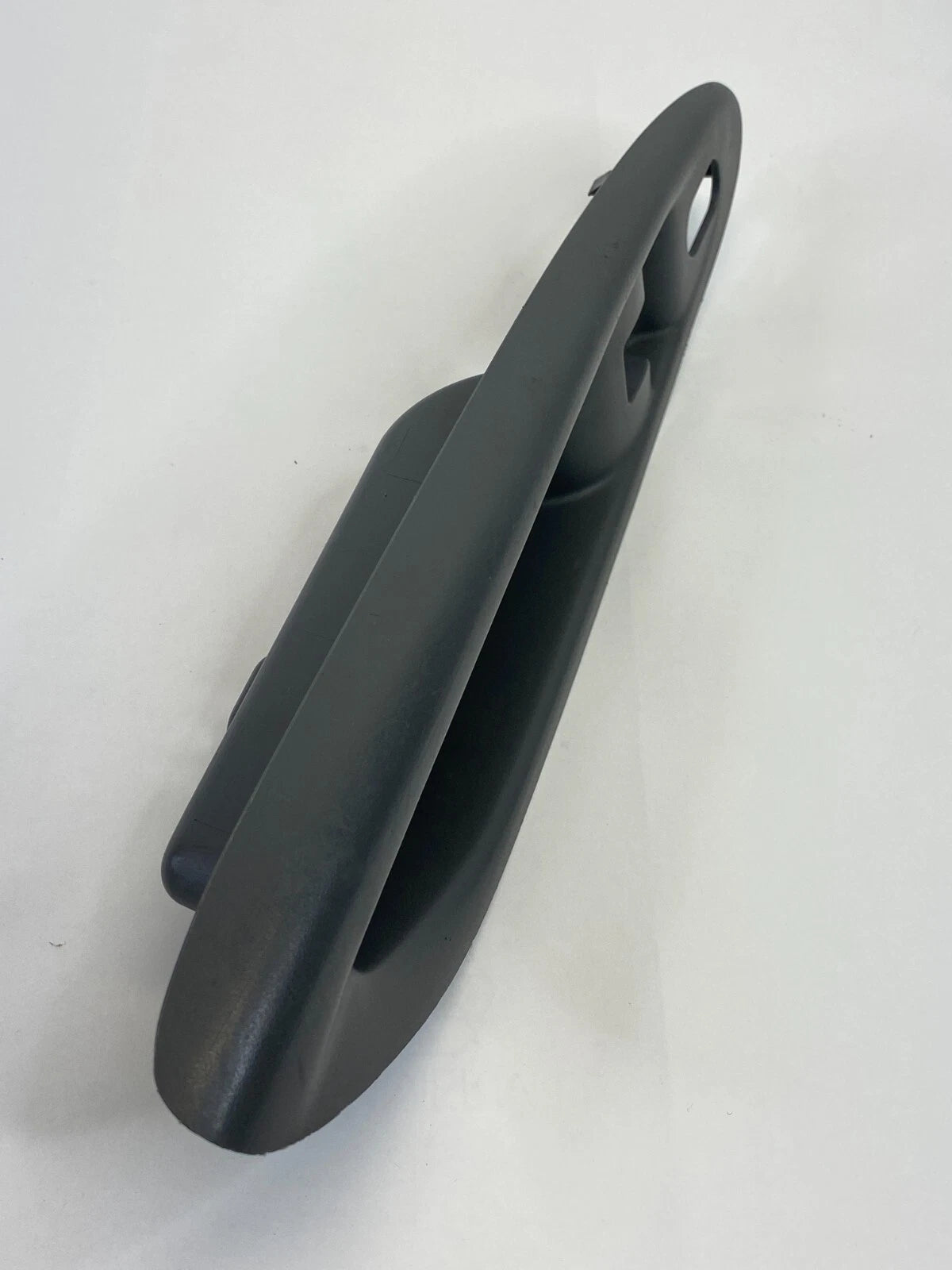 2004-2006 MAZDA MPV FRONT RIGHT WINDOW SWITCH BEZEL TRIM PANEL LE45-68-4L1 OEM