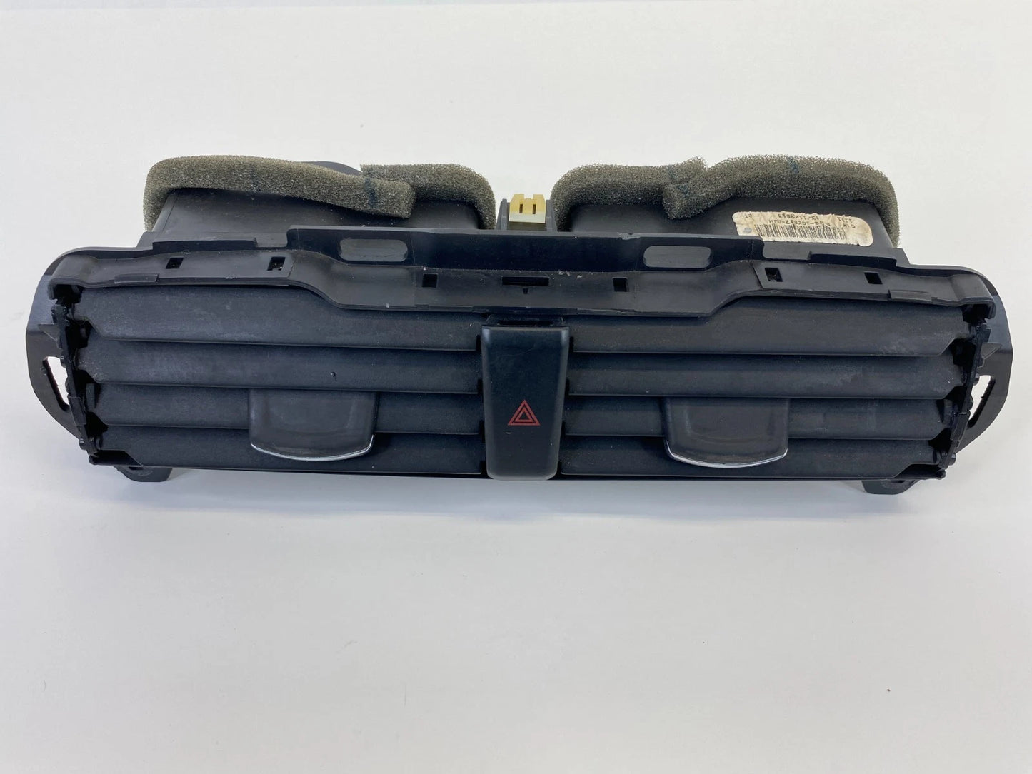 13-20 FORD FUSION CENTER DASH AIR VENT GRILLE W/ HAZARD SWITCH DS73-19K617-A OEM