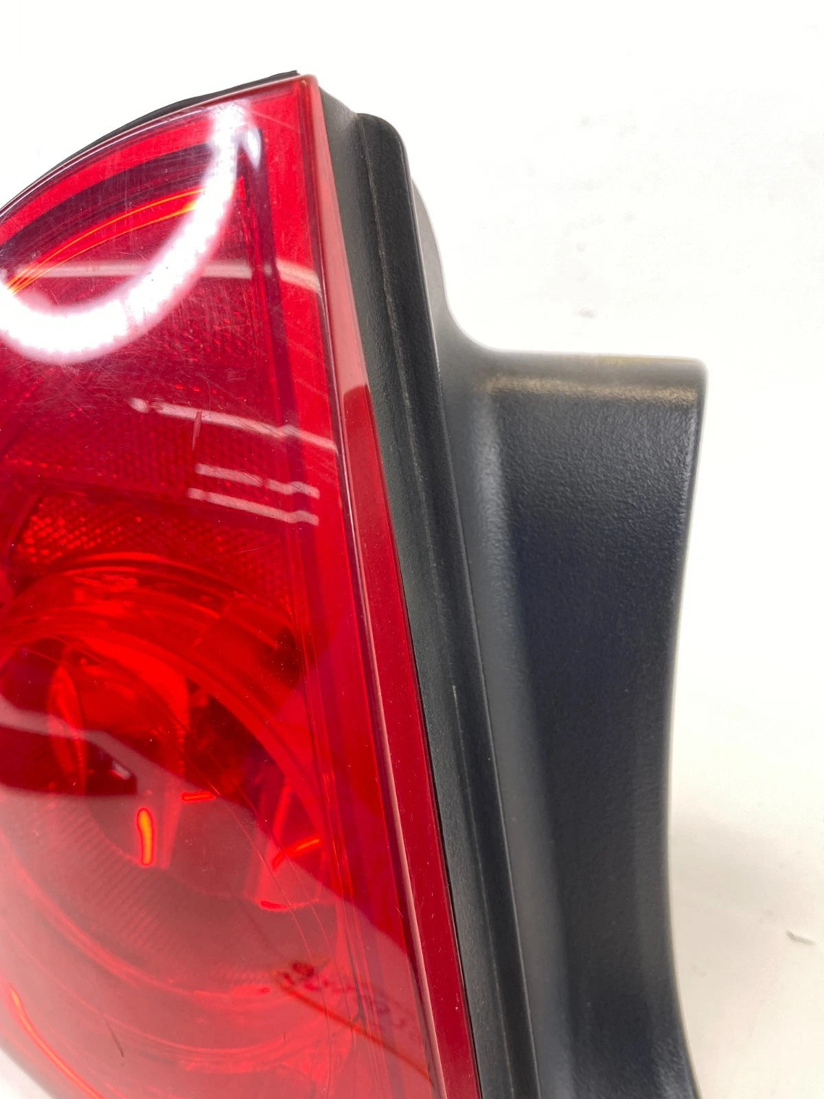 2008-2012 CHEVROLET MALIBU REAR LEFT DRIVER SIDE TAIL LAMP ASSEMBLY 20914363 OEM