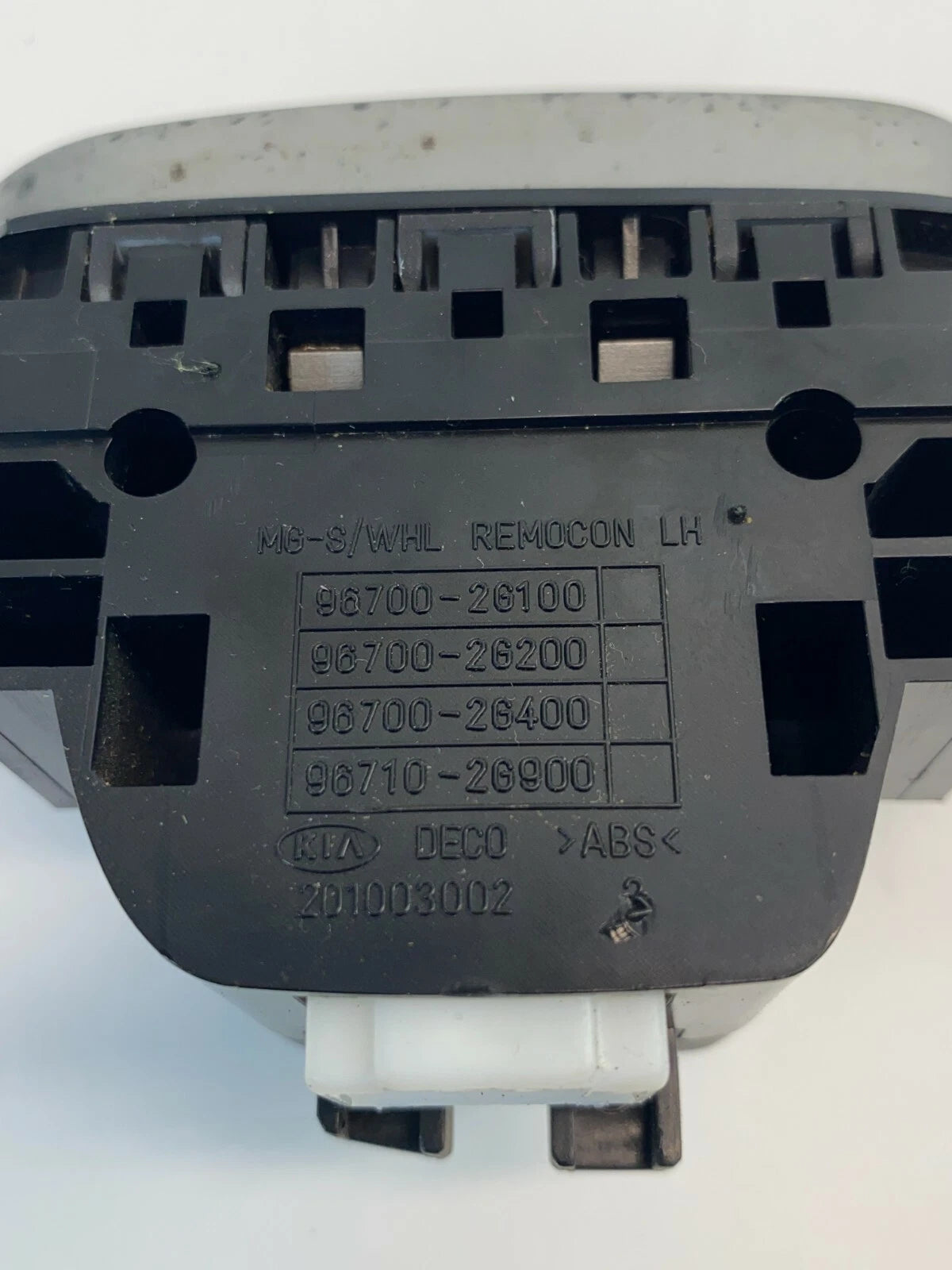 06-08 KIA OPTIMA EX SEDAN 2.4 STEERING WHEEL RADIO AUDIO VOLUME CONTROL SWITCH
