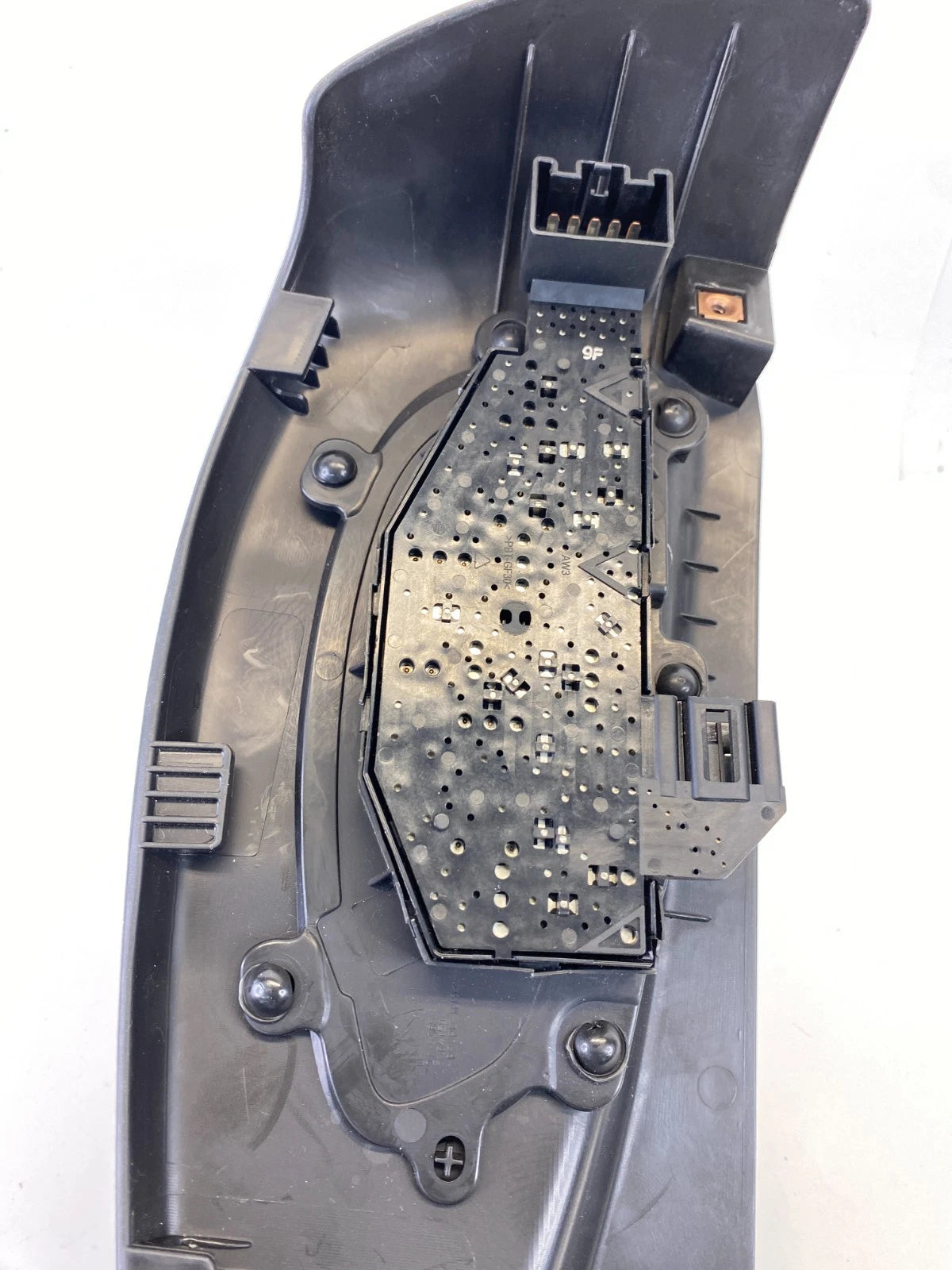 13-19 CADILLAC ATS FR LH DRIVER SEAT ADJUSTER BEZEL TRIM W/ SWITCH 22814179 OEM