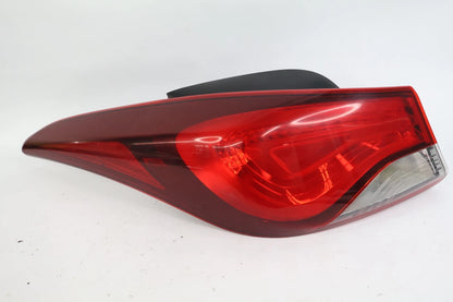 2014-2016 HYUNDAI ELANTRA REAR DRIVER SIDE HALOGEN TAILLIGHT TAIL LAMP 92401-3Y5
