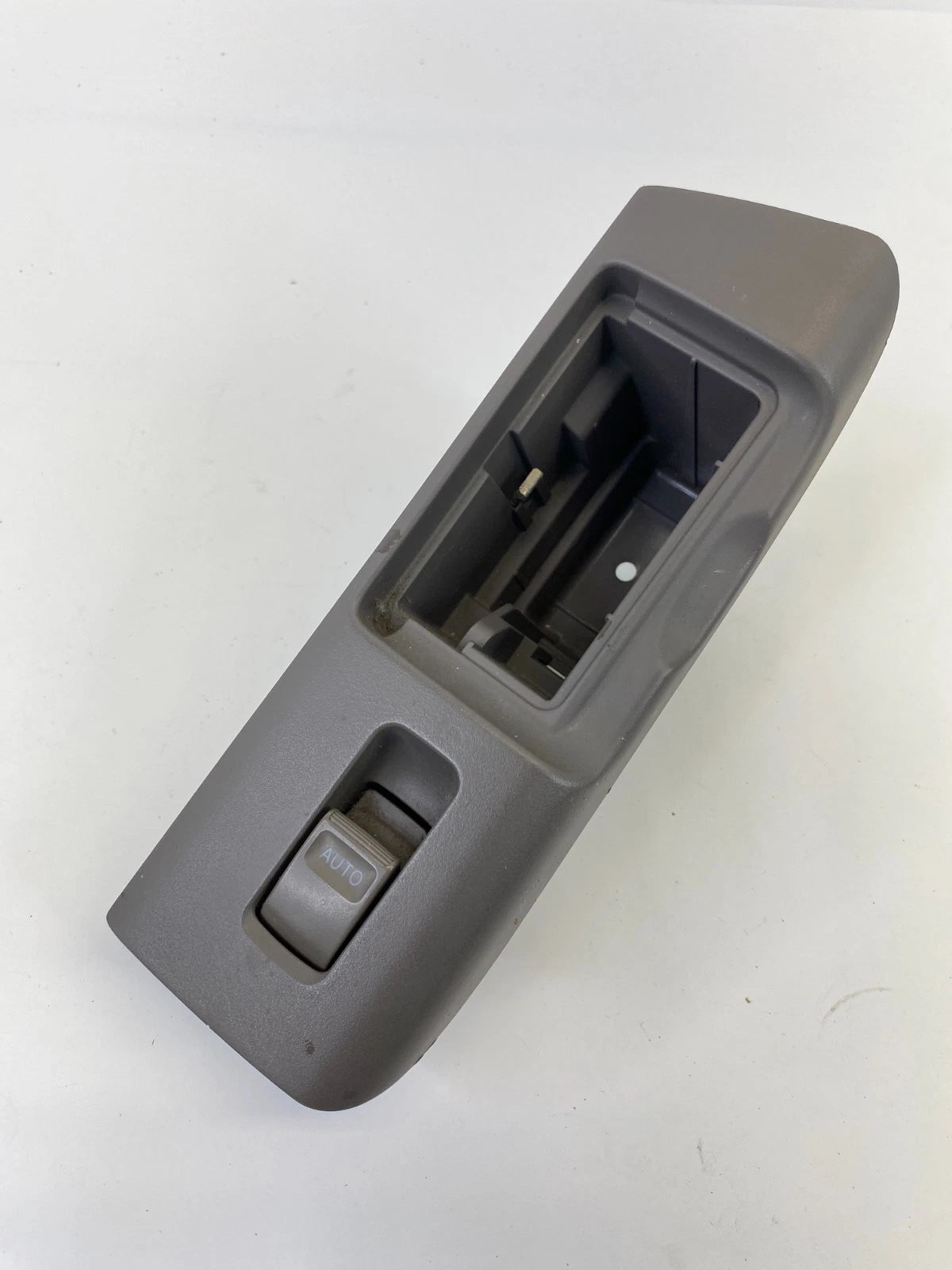 98-05 LEXUS GS300 REAR LEFT SIDE DOOR POWER WINDOW CONTROL SWITCH W/ BEZEL OEM