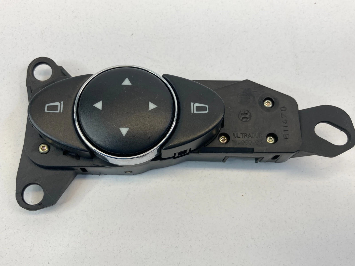 2003-2009 MERCEDES BENZ E320 FRONT LEFT DOOR MIRROR CONTROL SWITCH 2118208310