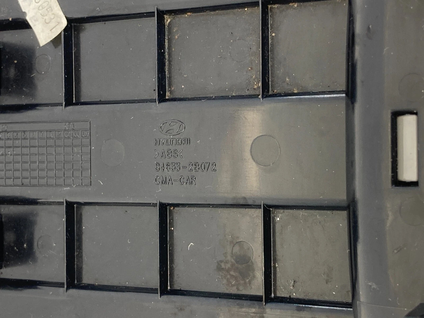 07-09 HYUNDAI SANTA FE REAR CENTER CONSOLE STORAGE BIN BOX INSERT 84631-2B072