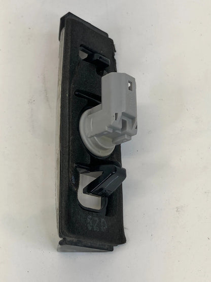 06-08 LEXUS RX400H 04-06 RX330 REAR TRUNK LICENSE PLATE LIGHT LAMP TRIM PANEL