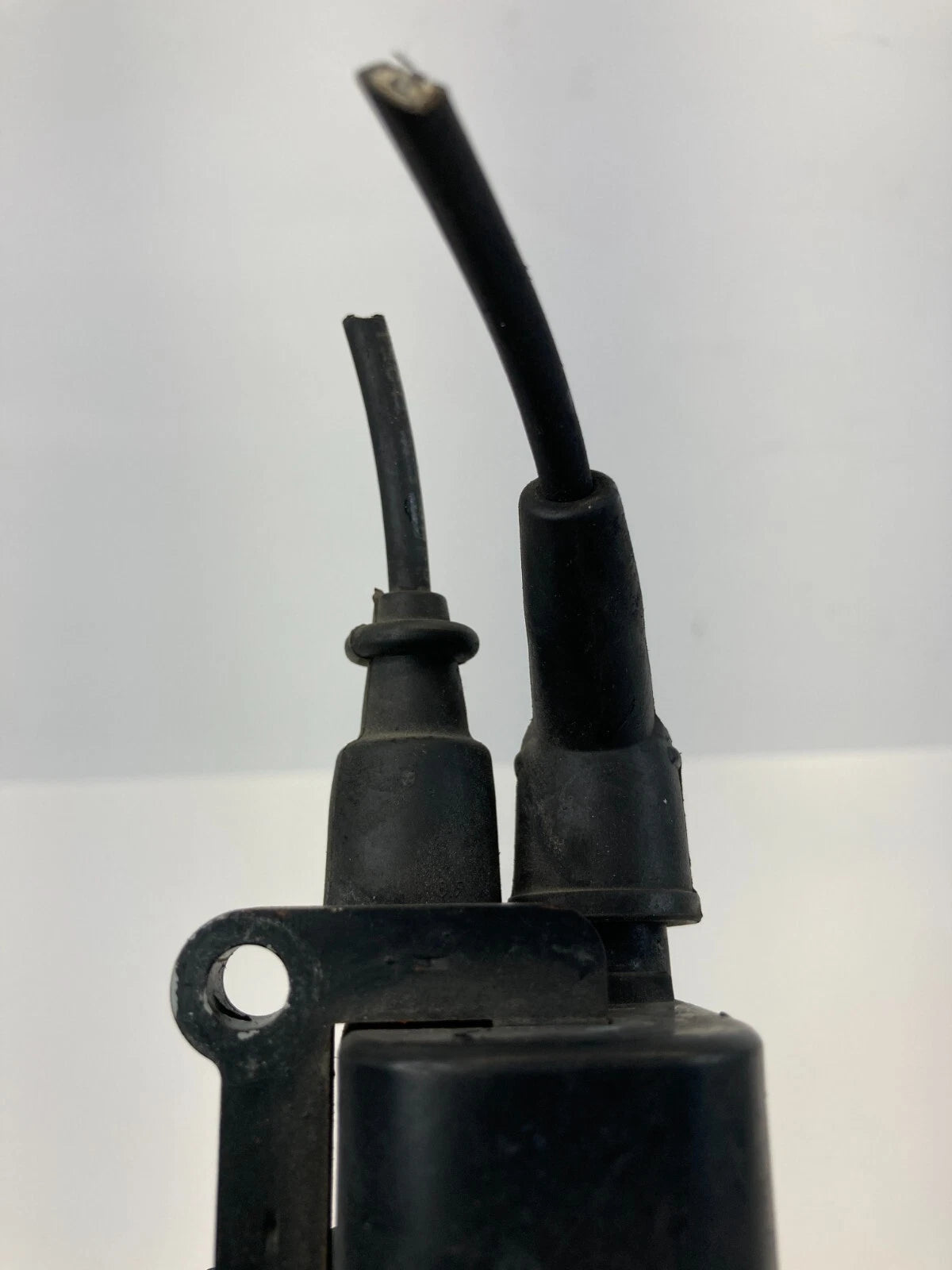 97-04 MITSUBISHI MONTERO SPORT 97-02 MONTERO 3.0L IGNITION COIL ASSEMBLY