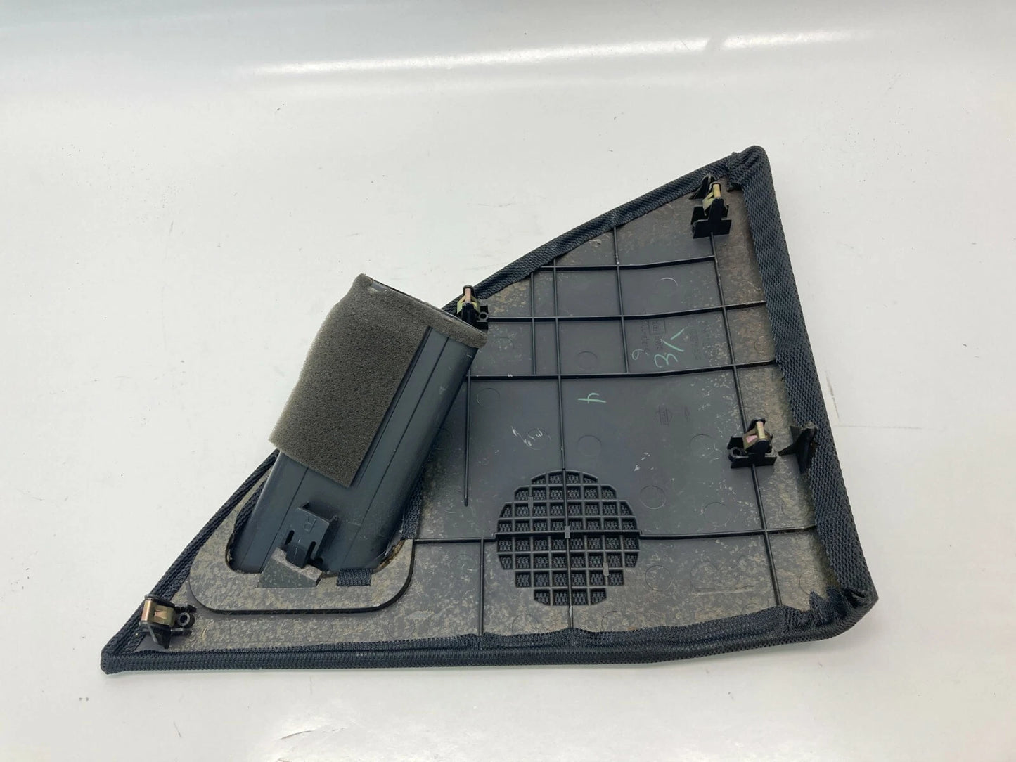 03-07 NISSAN MURANO RIGHT SIDE SPEAKER COVER PANEL W/ DASH AIR VENT 68420CA000