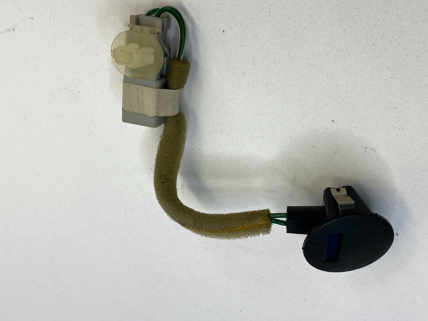 2003-2008 Honda Pilot EX SUV 2.5L Dashboard Sunlight Sunload Control Sensor Assy