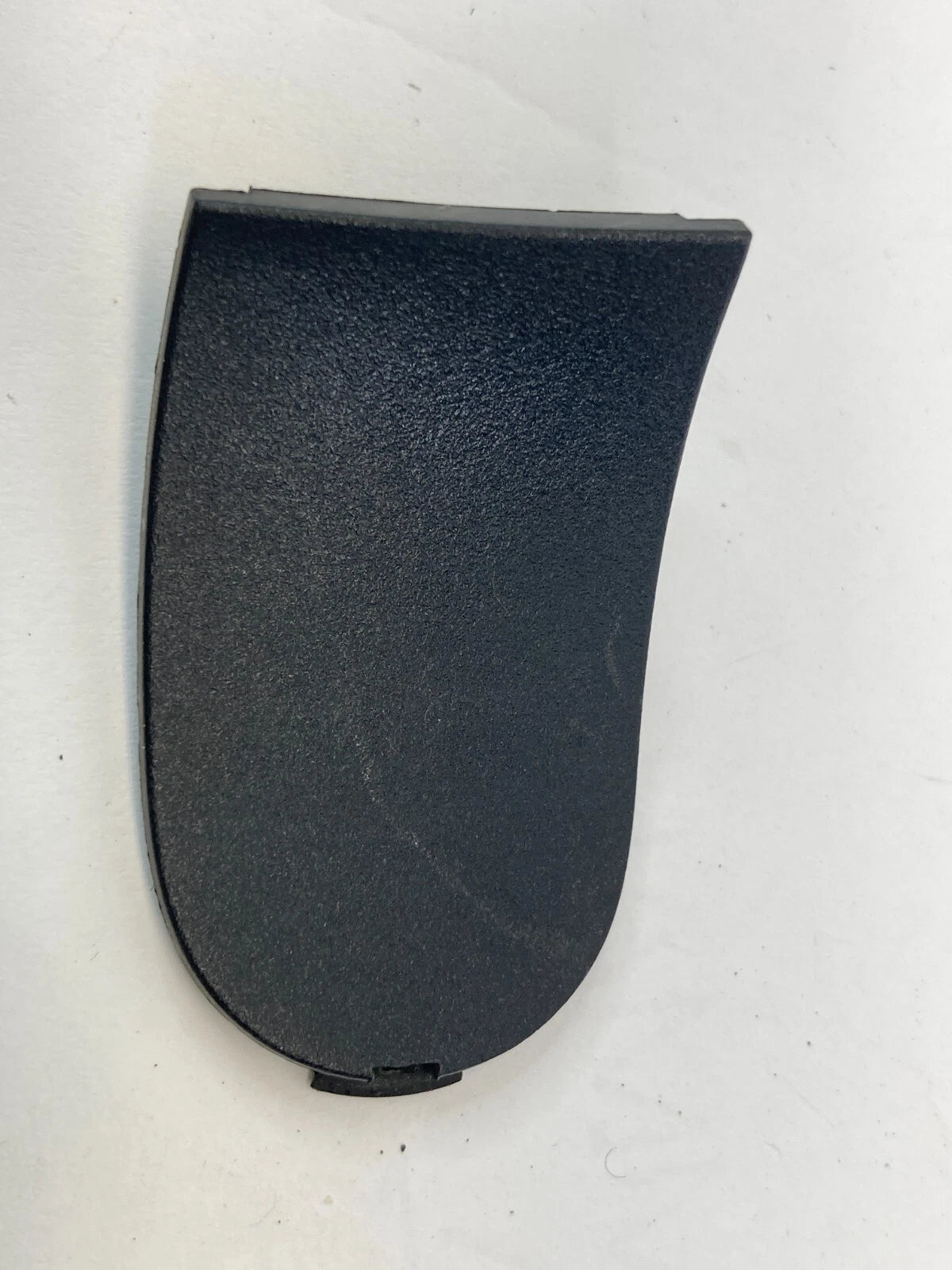 2006 BMW 330I 330XI LEFT SIDE BUMPER SUPPORT CAP COVERING 713403705 OEM