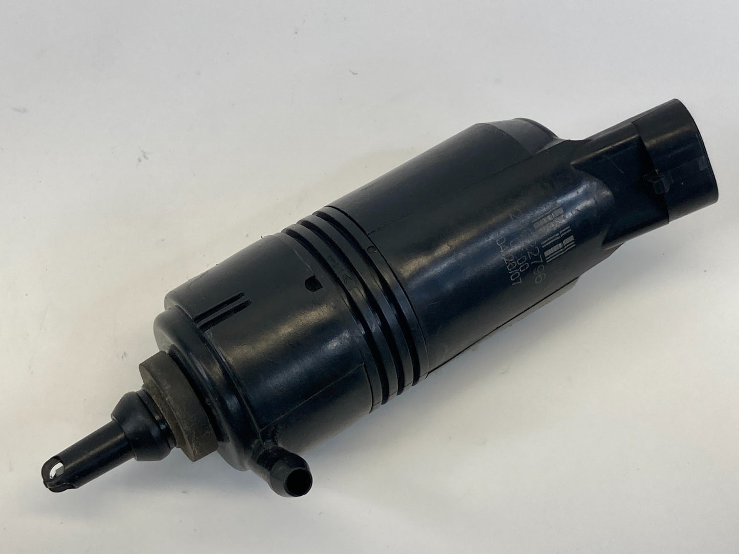 2004-2009 Cadillac SRX 2003-2007 CTS Front Windshield Wiper Washer Pump 24022796