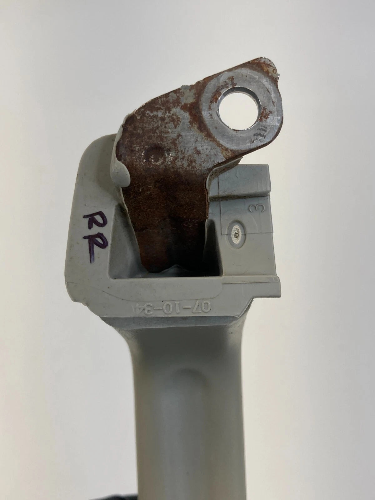 2009-2012 CHEVROLET TRAVERSE ROOF REAR RIGHT SIDE INNER GRAB GRIP HANDLE OEM
