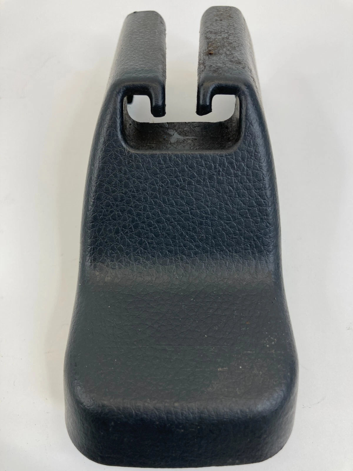 03-07 NISSAN MURANO REAR SEAT RIGHT SIDE RAIL TRACK END COVER TRIM 87509-CA000