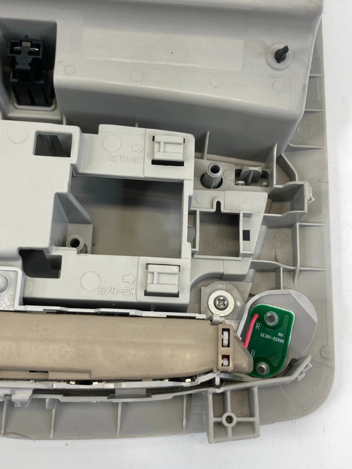 13-16 Nissan Pathfinder Roof Console Dome Map Light Sunglass Holder 26430-C990A