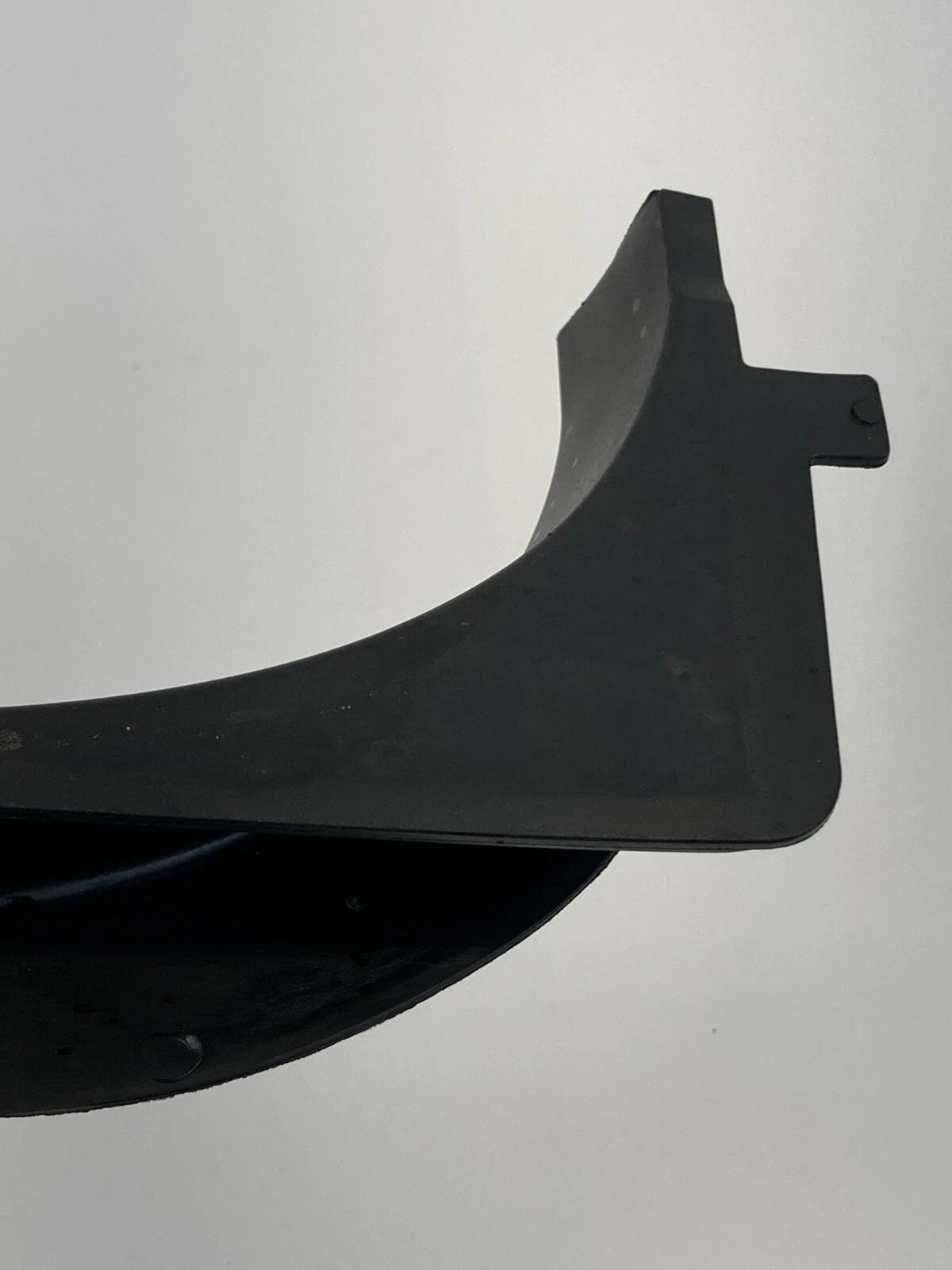 2012-2018 FORD FOCUS REAR RIGHT DOOR WINDOW TRIM BEZEL TRIM BM51-A247B56-AEW OEM