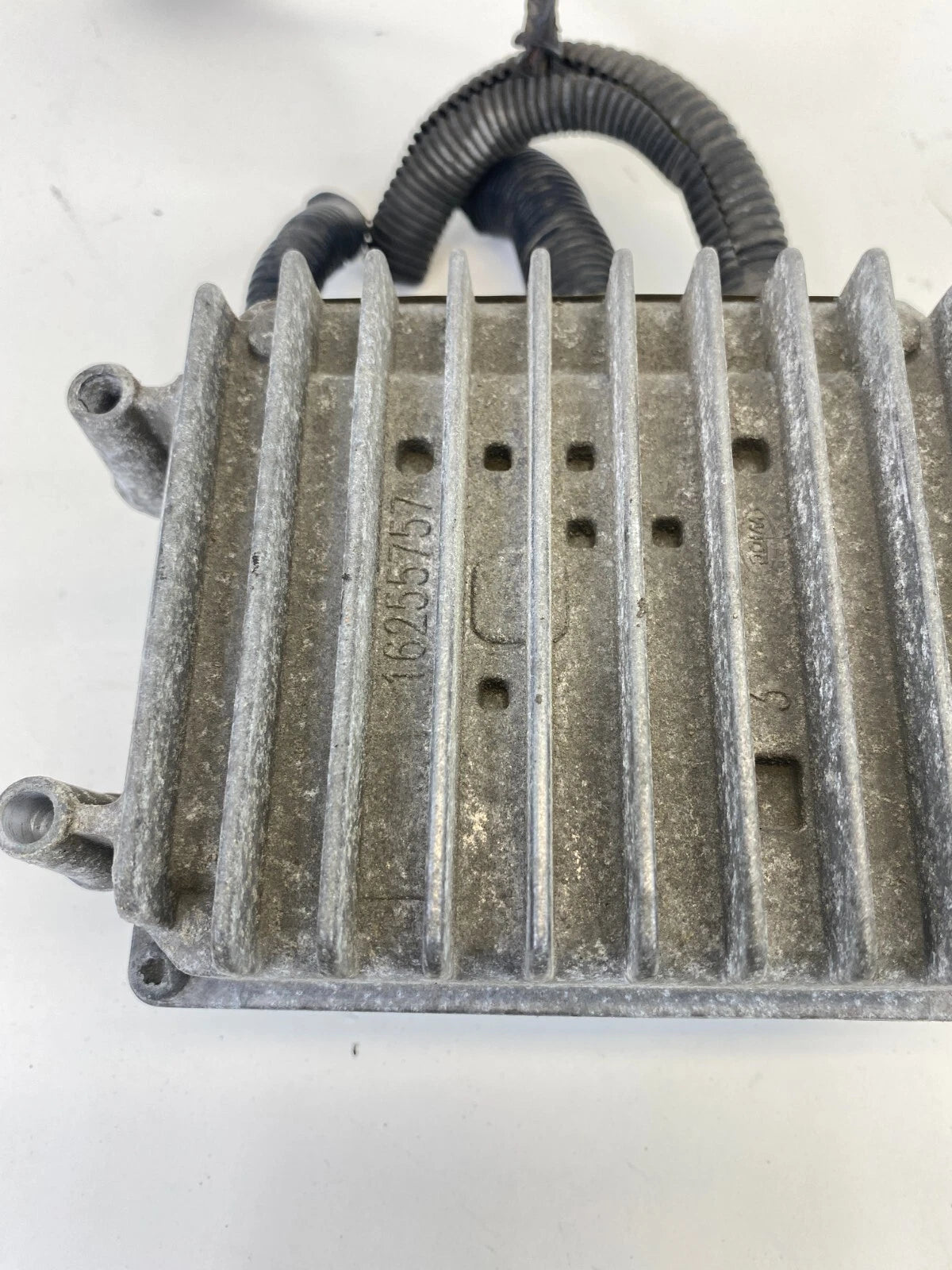 2003-2005 GMC ENVOY XL 4.2L ENGINE COMPUTER ECM ECU WITH WIRE 12574976 OEM